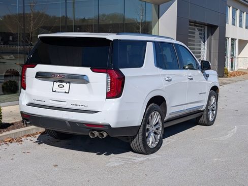 Used 2023 GMC Yukon Denali w/ Advanced Technology Package image 8
