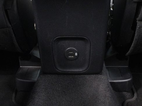 Used 2021 Ford Escape SE w/ SE Sport Appearance Package FWD image 28