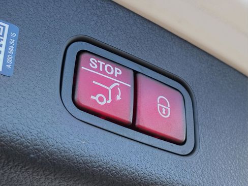 Certified 2026 Mercedes-Benz GLC 300 4MATIC image 28