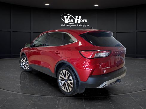 Used 2020 Ford Escape Titanium AWD/4WD image 5