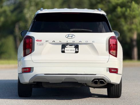 Used 2021 Hyundai Palisade Limited FWD image 6