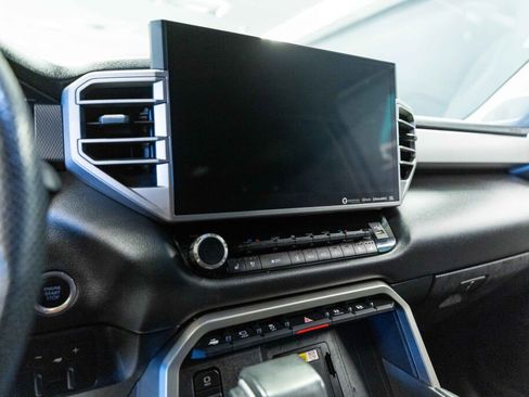 Used 2023 Toyota Tundra Limited AWD/4WD image 12