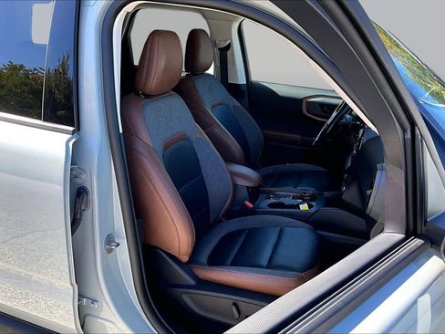 Certified 2023 Ford Bronco Sport Outer Banks w/ Tech Package AWD/4WD image 8