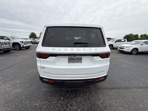 Used 2022 Jeep Wagoneer Series II AWD/4WD image 33