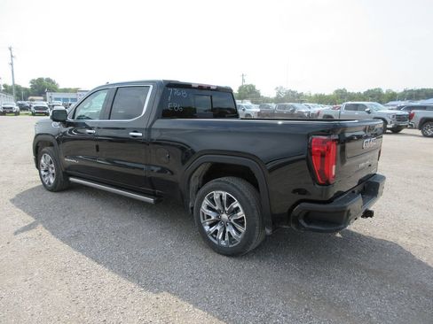 New 2026 GMC Sierra 1500 Denali w/ Denali Reserve Package AWD/4WD image 9