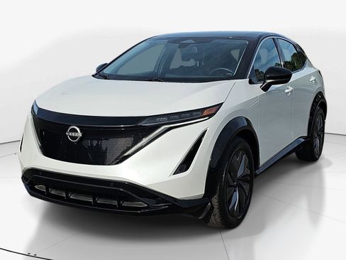 Used 2023 Nissan Ariya FWD image 7