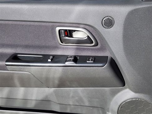 Used 2005 Chevrolet Colorado LS w/ Power Convenience Package image 6