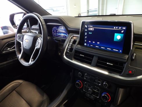 Used 2022 Chevrolet Tahoe LT w/ Luxury Package AWD/4WD image 29