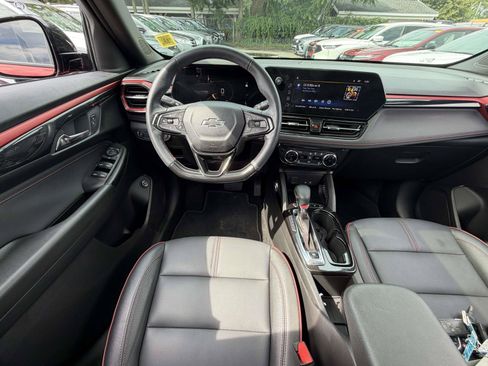 Certified 2024 Chevrolet TrailBlazer RS w/ Convenience Package AWD/4WD image 16