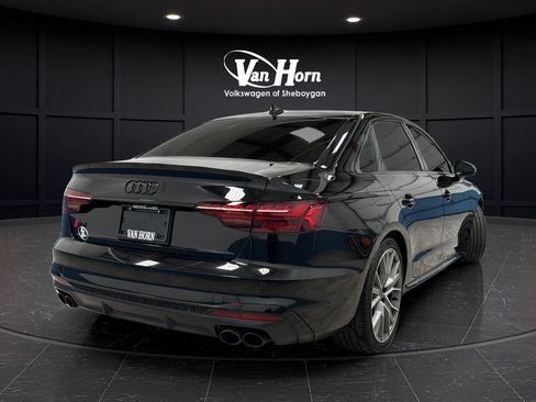 Used 2023 Audi S4 Premium Plus w/ Premium Plus Package AWD/4WD image 7