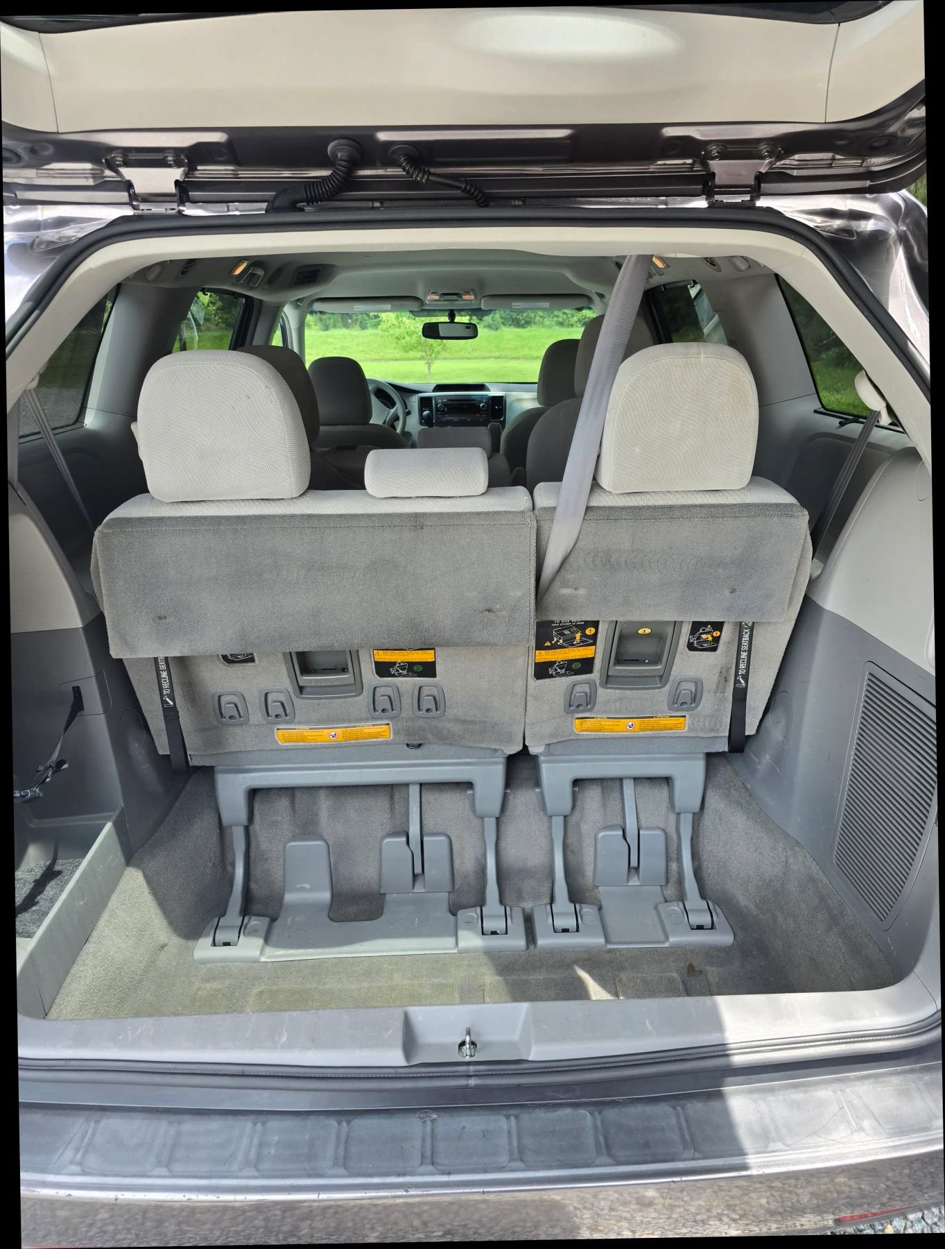 Used 2014 Toyota Sienna LE FWD image 11