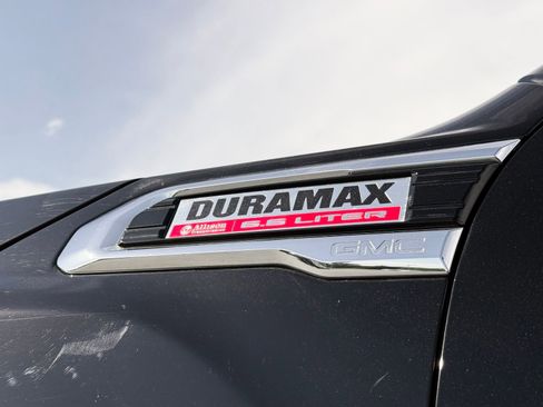 Used 2020 GMC Sierra 3500 Denali w/ Denali Ultimate Package AWD/4WD image 18