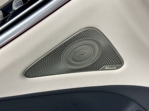 Used 2023 Mercedes-Benz S 500 4MATIC image 19