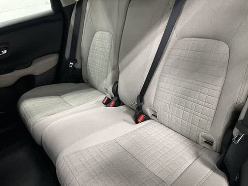 Certified 2027 Honda HR-V LX image 11