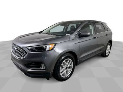 Used 2024 Ford Edge SEL w/ Convenience Package