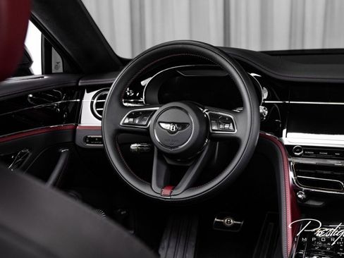 Used 2023 Bentley Flying Spur W12 image 33