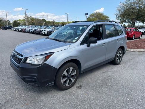 Used 2018 Subaru Forester 2.5i w/ Alloy Wheel Package image 12