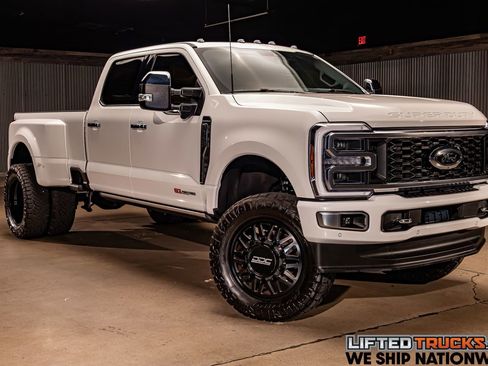 Used 2024 Ford F350 Platinum image 1