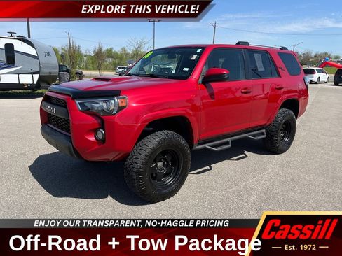 Used 2018 Toyota 4Runner TRD Off-Road AWD/4WD image 1