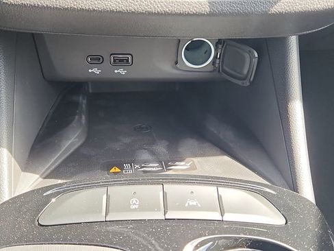 New 2026 Buick Envista Sport Touring w/ Convenience II Package FWD image 30