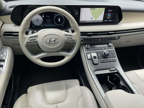 Used 2024 Hyundai Palisade Limited FWD image 9