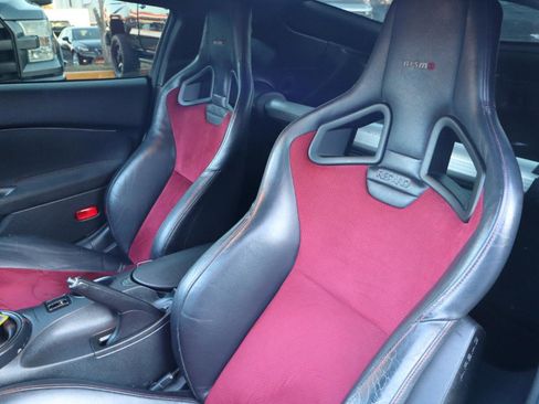 Used 2020 Nissan 370Z NISMO image 14