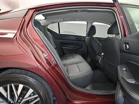 Certified 2024 Nissan Altima 2.5 SV FWD image 24
