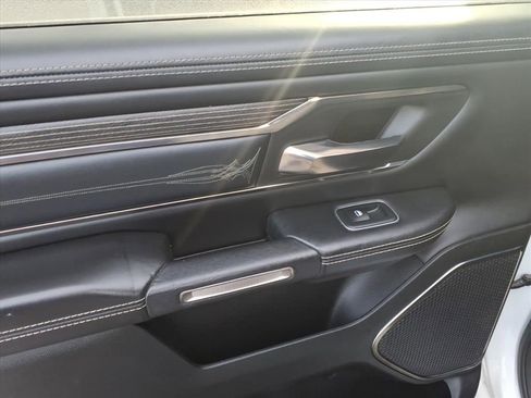 Used 2019 RAM 1500 Limited image 10