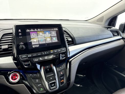 Used 2020 Honda Odyssey Elite image 17