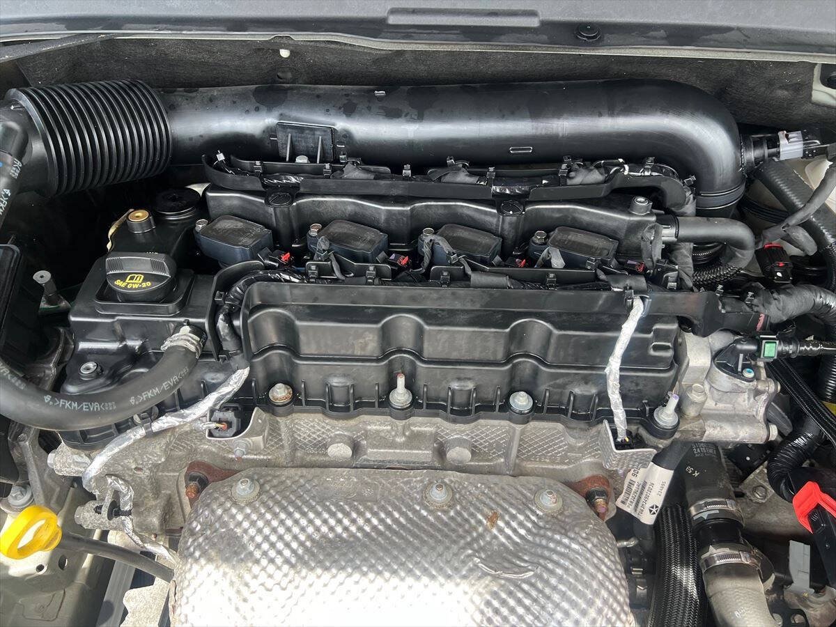 Used 2021 Jeep Renegade Latitude FWD image 16