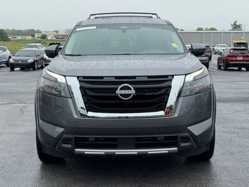 Used 2025 Nissan Pathfinder Platinum w/ Cargo Package FWD image 10