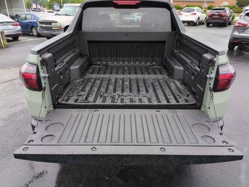 Used 2022 Hyundai Santa Cruz SEL FWD image 24