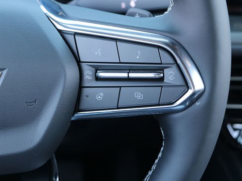 New 2026 Chevrolet Traverse LT image 19