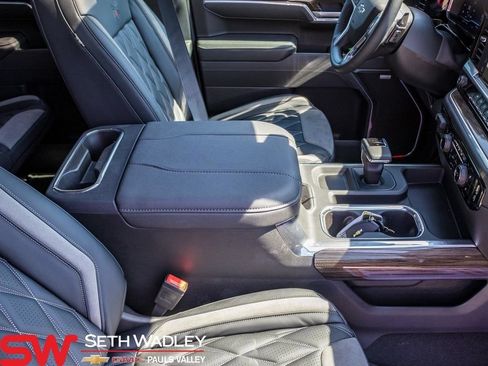 New 2025 Chevrolet Silverado 1500 RST AWD/4WD image 22