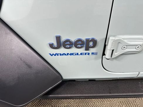 Used 2023 Jeep Wrangler Unlimited w/ Cold Weather Group image 10