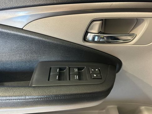 Used 2016 Honda Pilot EX image 13