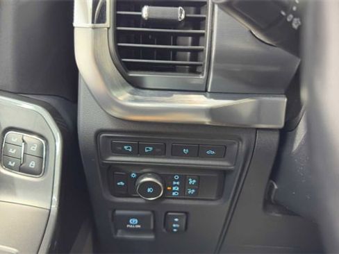 Used 2022 Ford F150 Lariat w/ Equipment Group 502A High image 28