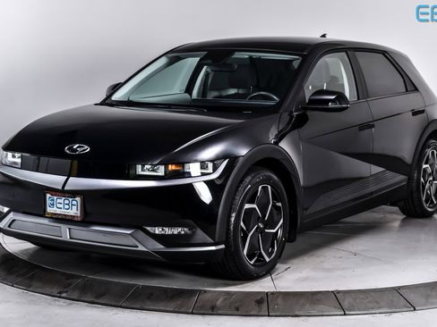 Used 2023 Hyundai Ioniq 5 SE image 2