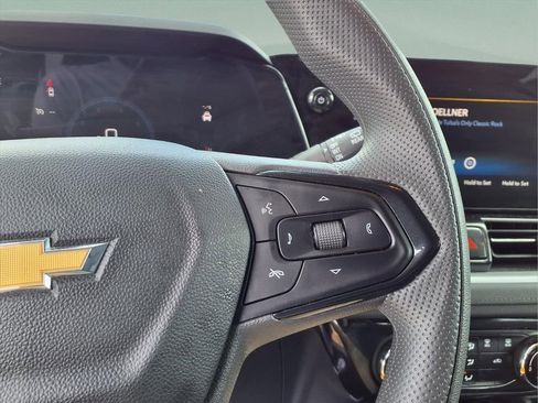 Used 2025 Chevrolet TrailBlazer LT FWD image 15