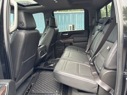 Used 2023 GMC Sierra 3500 Denali w/ Denali Black Diamond Edition AWD/4WD image 21