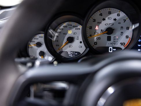 Used 2018 Porsche 911 GT3 image 35