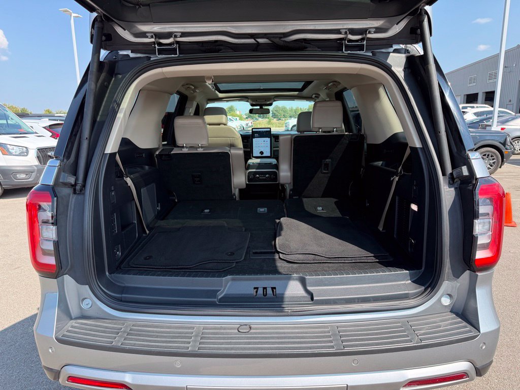 Used 2023 Ford Expedition Limited AWD/4WD image 28