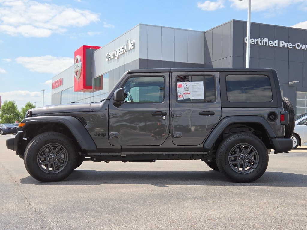 Used 2024 Jeep Wrangler Unlimited Sport AWD/4WD image 11