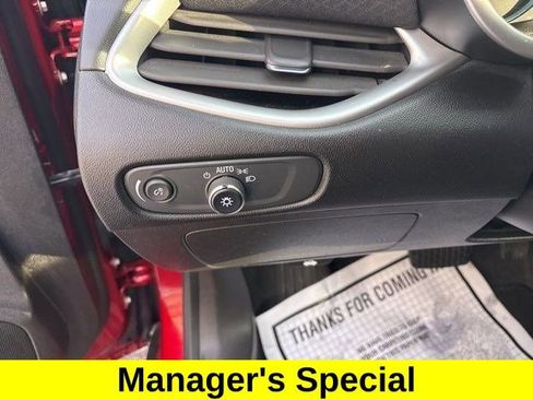 Used 2024 Chevrolet Malibu LT FWD image 19