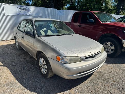 Used 1999 Toyota Corolla CE FWD image 4