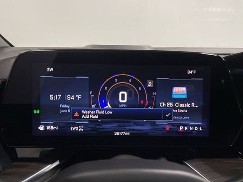 Used 2025 Chevrolet Suburban Z71 AWD/4WD image 15