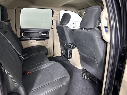Used 2020 RAM 2500 Big Horn w/ Level 1 Equipment Group image 27