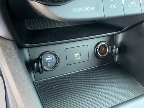 Used 2023 Hyundai Kona SEL AWD/4WD image 27