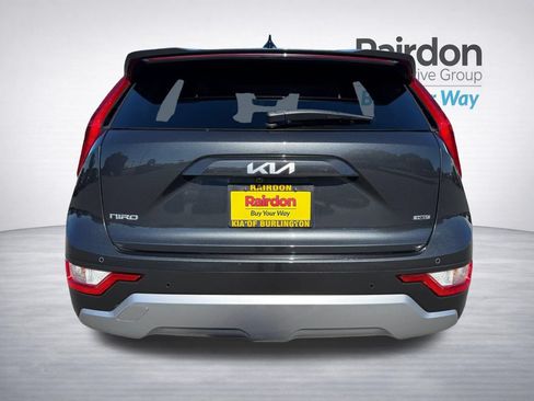 Used 2024 Kia Niro EX FWD image 6