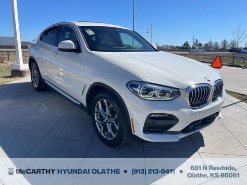 Used 2020 BMW X4 xDrive30i w/ Executive Package image 2
